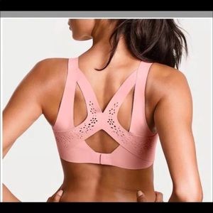 Victoria's Secret Intimates & Sleepwear - VS Angel Max sport bra size 34DDD New Victoria's Secret Intimates & Sleepwear - VS Angel Max sport bra size 34DDD New